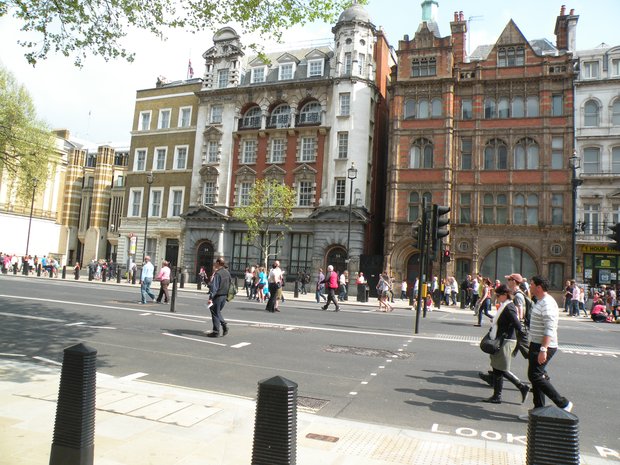  Parliement Street